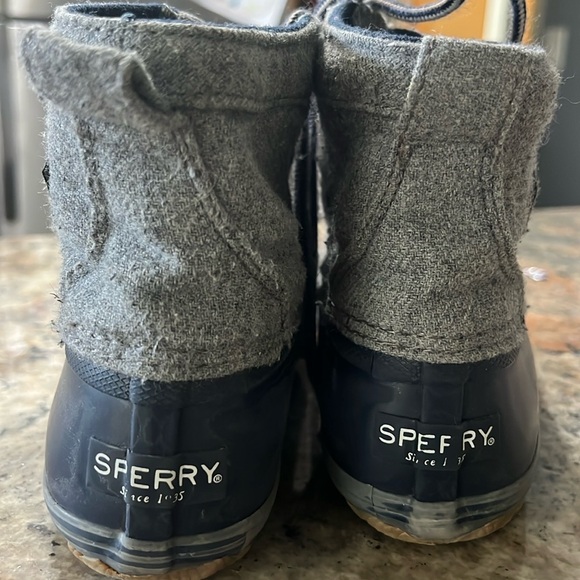 Children’s Sperry winter boots size 12m - Picture 6 of 6